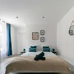 Le Celest - Climatises - Centre Apartment *
