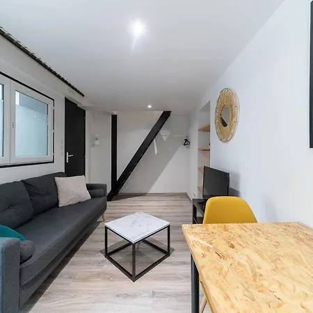 Residence Celest - Studios & Appartements Climatises En Centre Ville *
