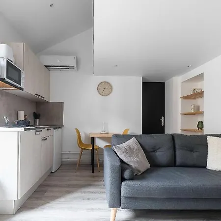 Apartment Residence Celest - Studios & Appartements Climatises En Centre Ville
