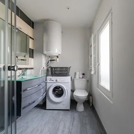 Residence Celest - Studios & Appartements Climatises En Centre Ville *