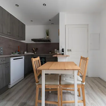 Residence Celest - Studios & Appartements Climatises En Centre Ville