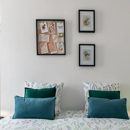Residence Celest - Studios & Appartements Climatises En Centre Ville