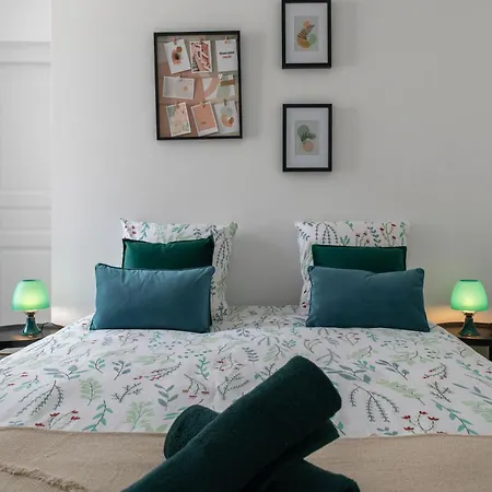 Apartment Residence Celest - Studios & Appartements Climatises En Centre Ville *