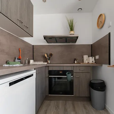 Residence Celest - Studios & Appartements Climatises En Centre Ville Vichy